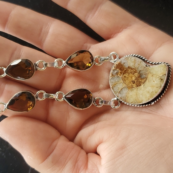 New Ammonite Fossil and Smoky Topaz 925 Silver Necklace. - Picture 6 of 16